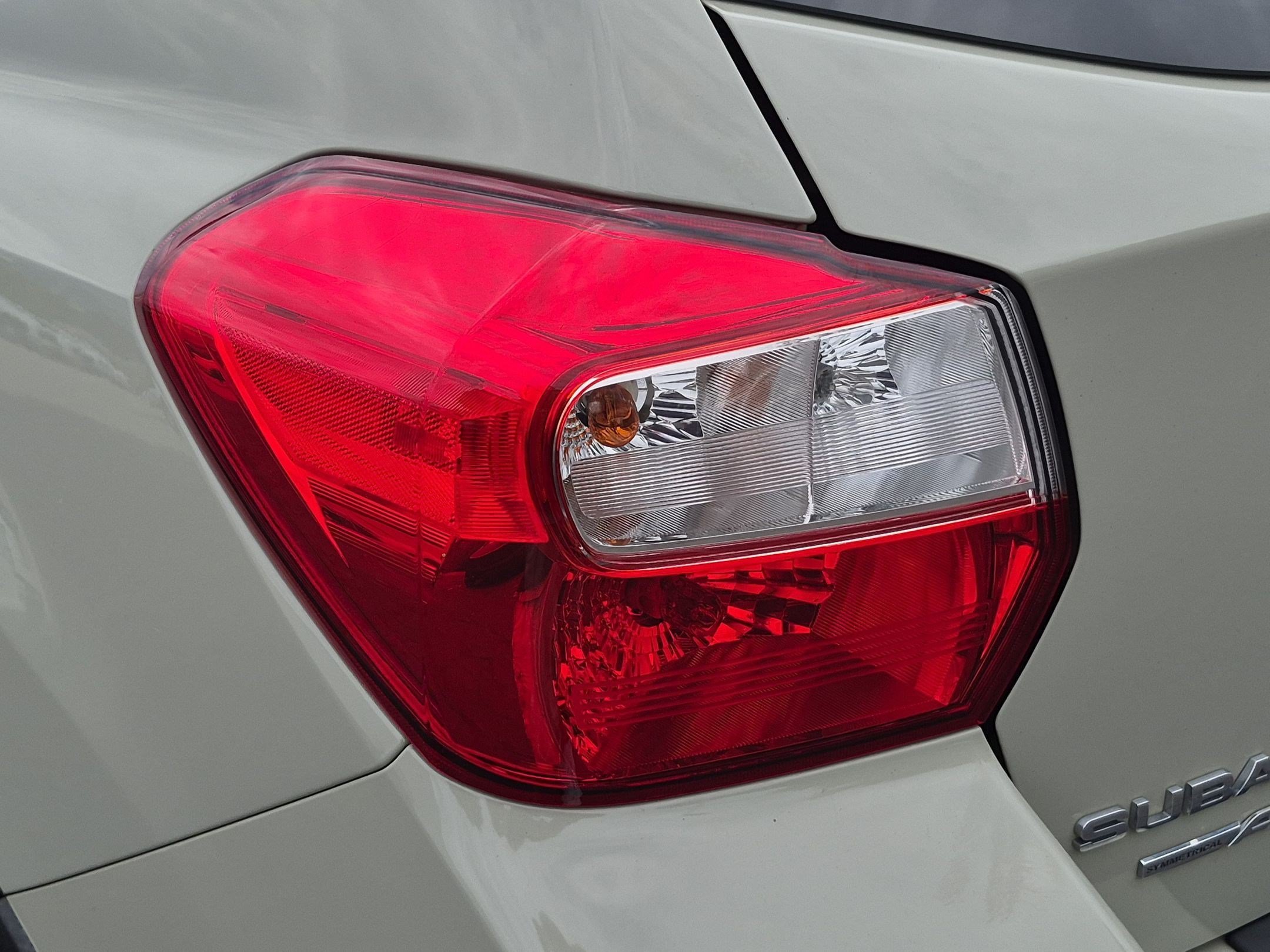 Used 2016 Desert Khaki Subaru Limited image 11