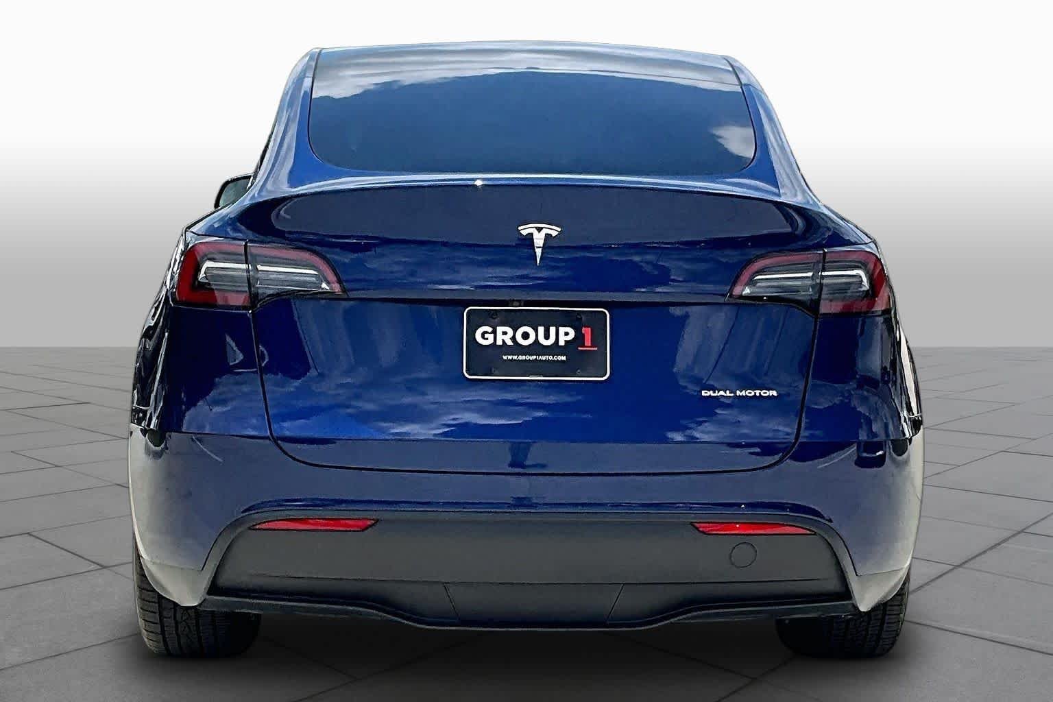 Used 2024 Deep Blue Metallic Tesla Long Range image 4