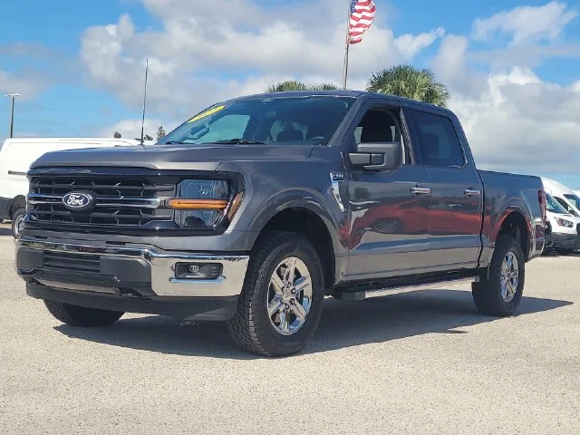 Used 2025 Gray Ford XLT image 31