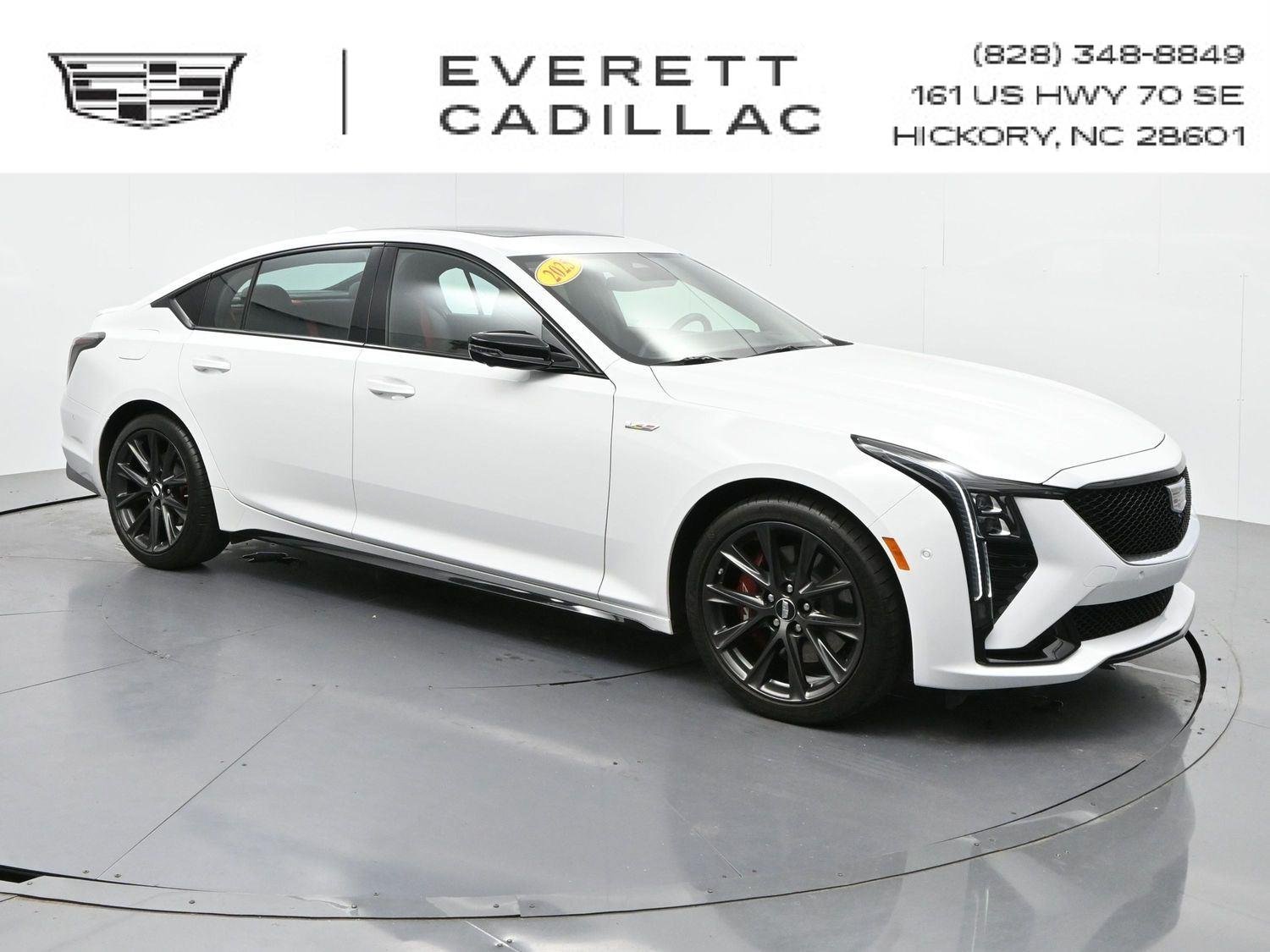 2025 Cadillac CT5 V-Series's photo