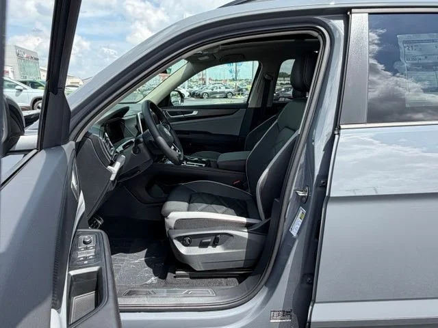 New 2026 Gray Volkswagen 2.0T Peak Edition image 8