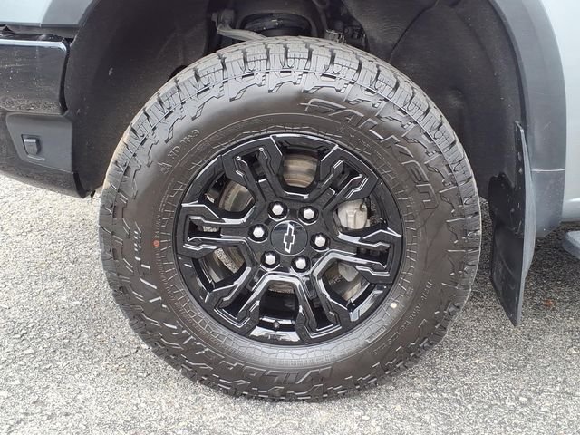 2024 Chevrolet Silverado 1500 ZR2 - Photo 13