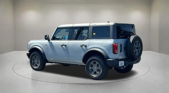 New 2026 Avalanche Gray Ford Big Bend® image 4