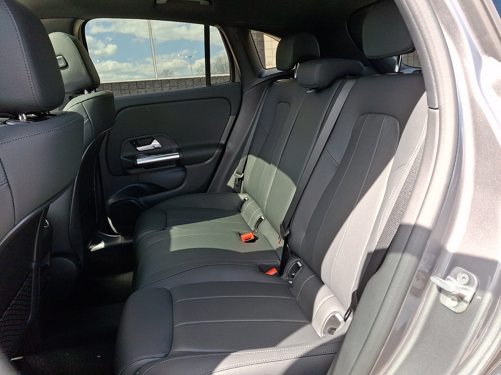 New 2026 Mountain Grey Metallic Mercedes-Benz GLA 250 image 8