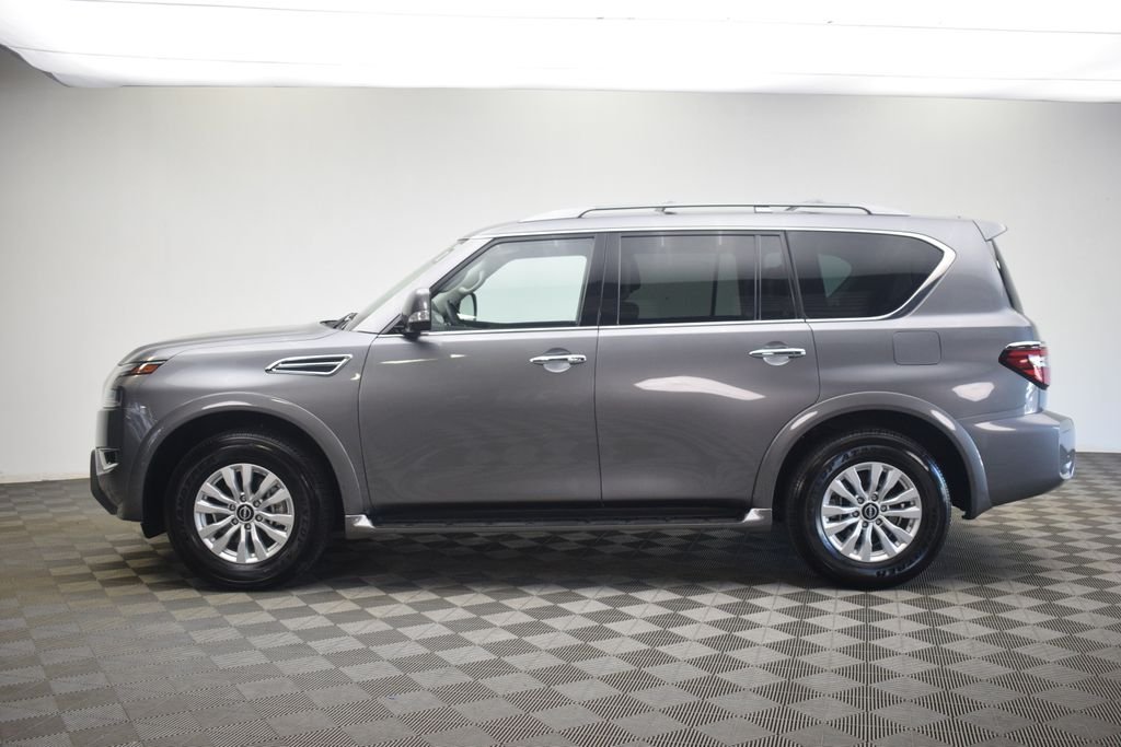 Used 2023 Gray Nissan SV image 9