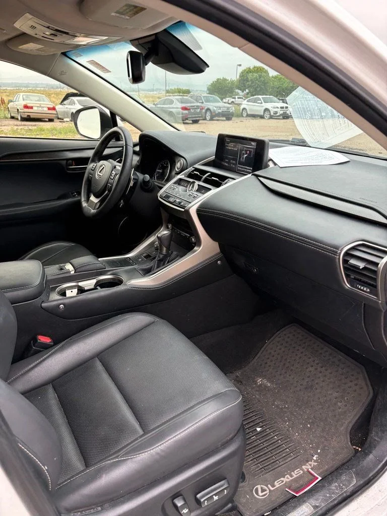 Used 2018 White Lexus 300 Base image 11