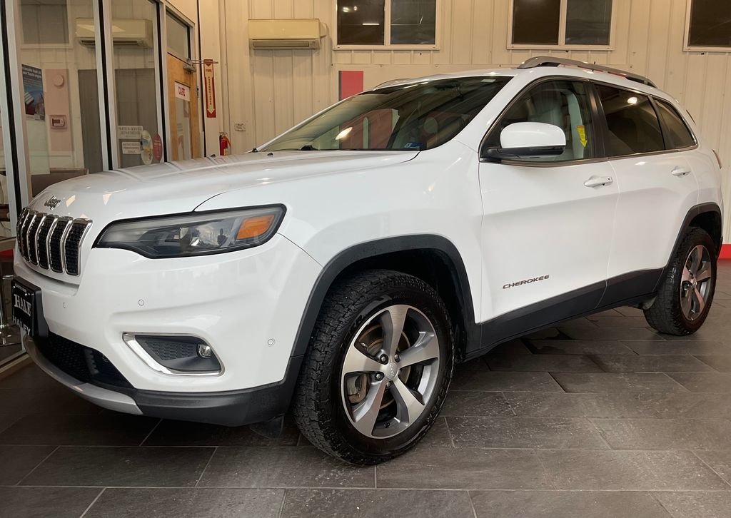 Used 2021 White Jeep Limited image 2