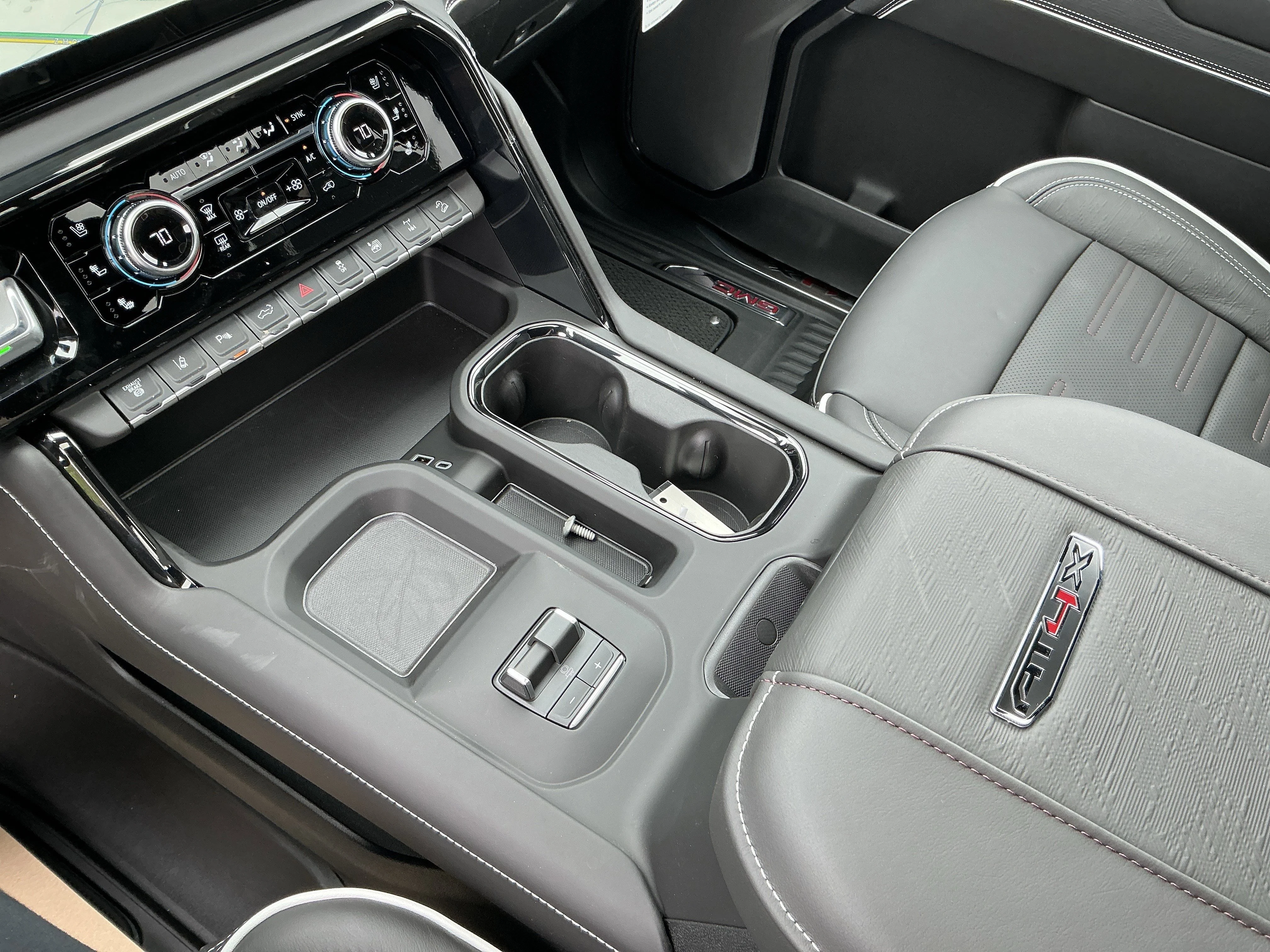 New 2026 Onyx Black GMC AT4X image 25