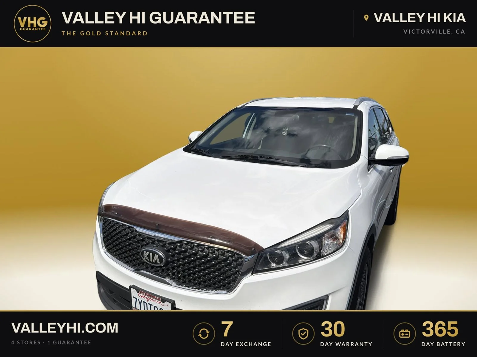 Used 2017 Snow White Pearl Kia LX image 1