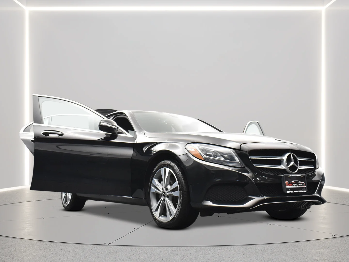 Used 2018 Black Mercedes-Benz C 300 image 16