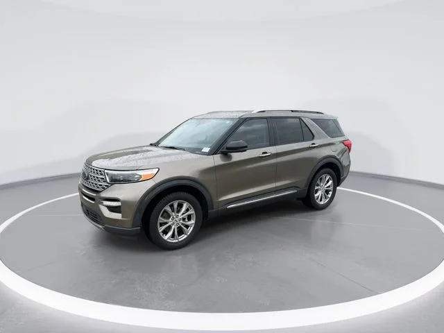 Used 2021 Gray Ford Limited image 3