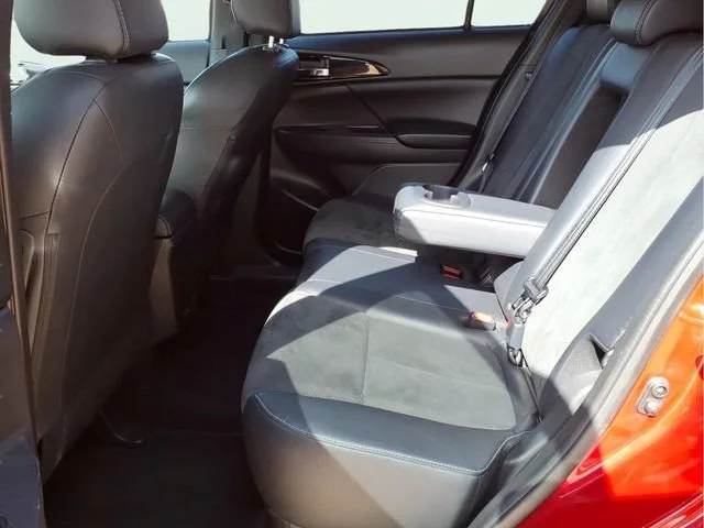Used 2024  Mitsubishi SE image 18