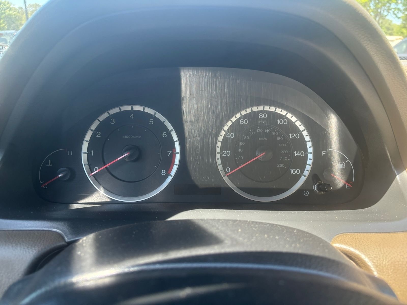 Used 2009 Gold Honda LX image 24