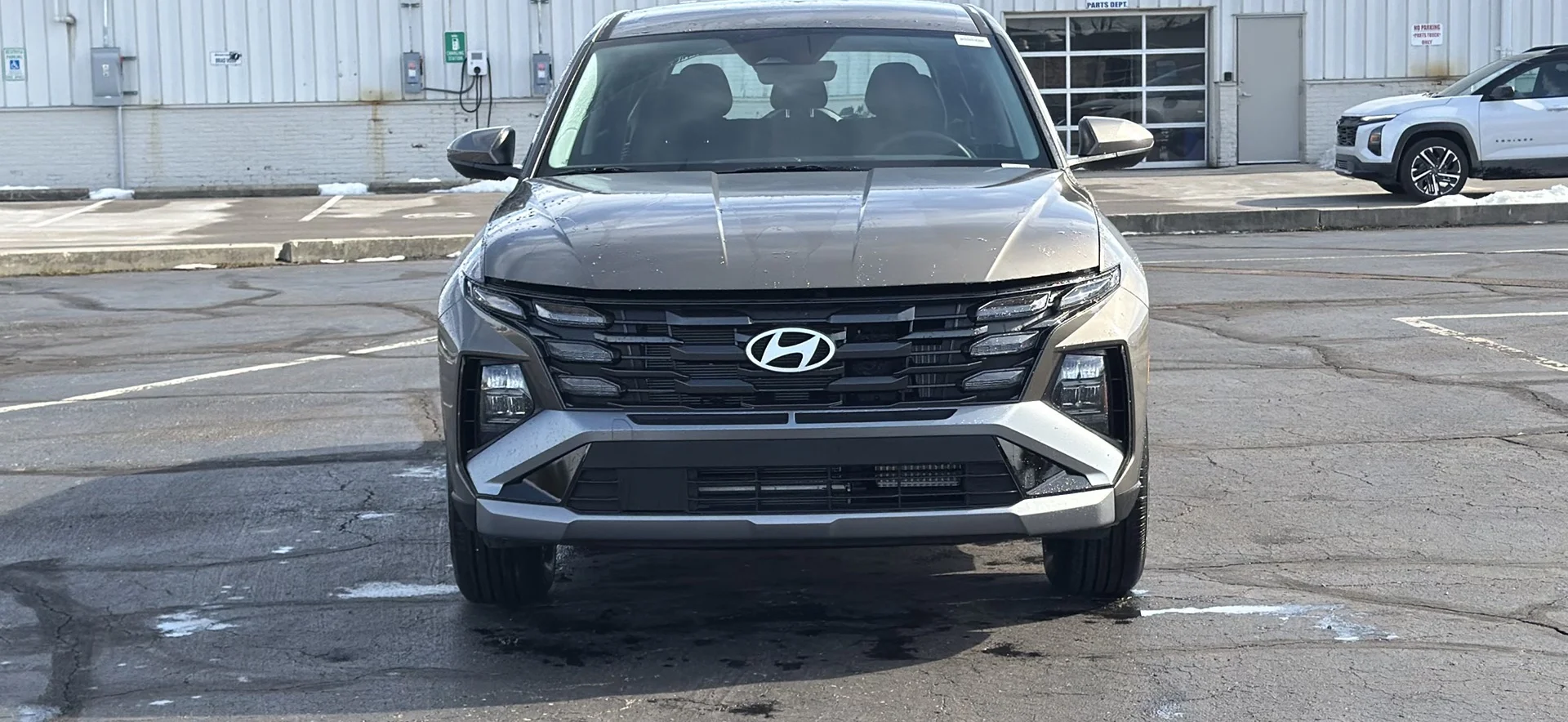 New 2026 Cashmere Bronze Hyundai Blue SE image 3