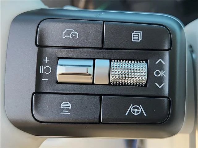 New 2026 Creamy White Pearl Hyundai SEL Premium image 17