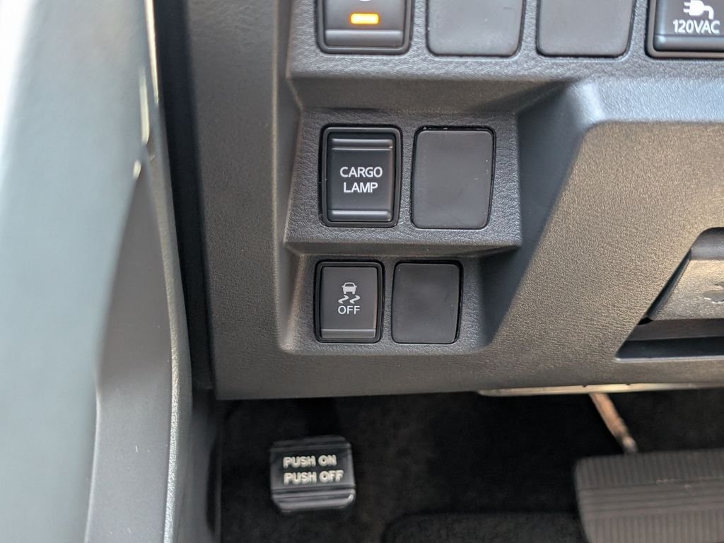 New 2026 Boulder Gray Pearl Nissan Crew Cab SV image 25