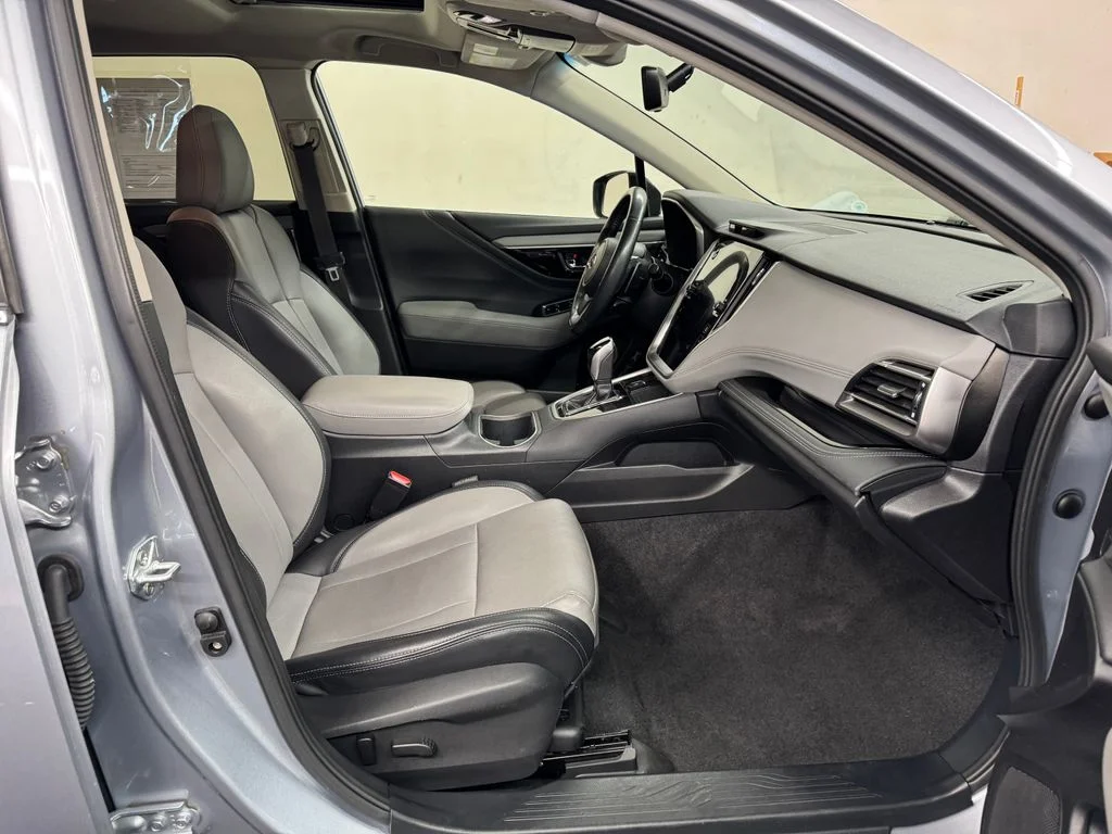 Used 2021 Silver Subaru Limited image 29
