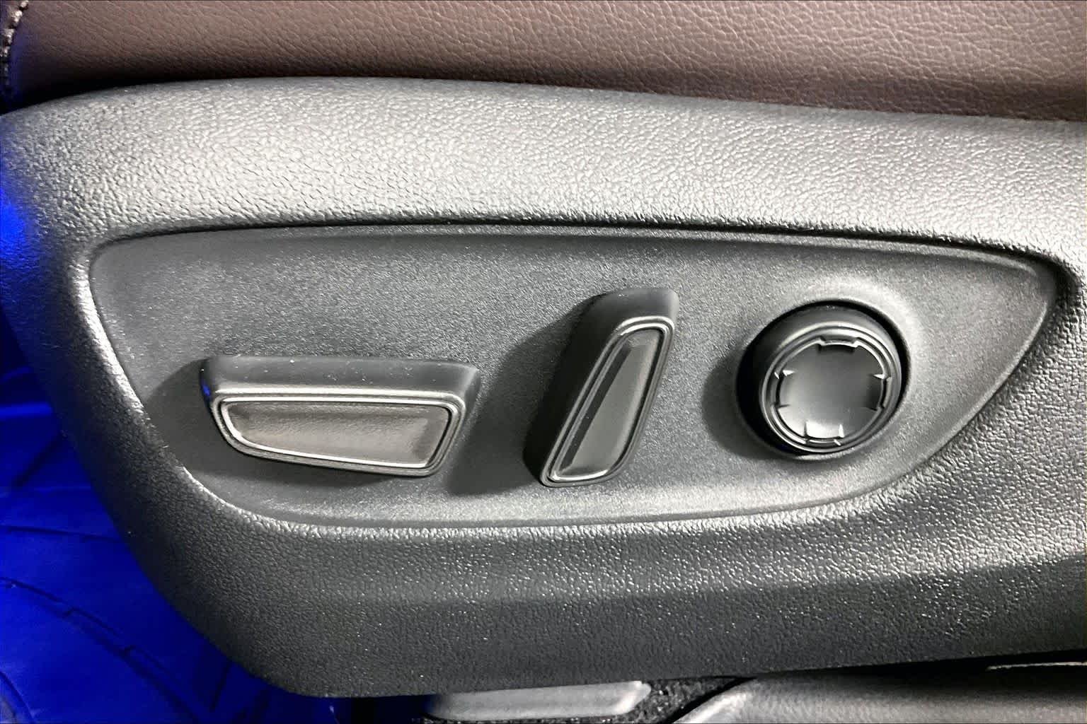 2021 Toyota Sienna Platinum - Photo 32