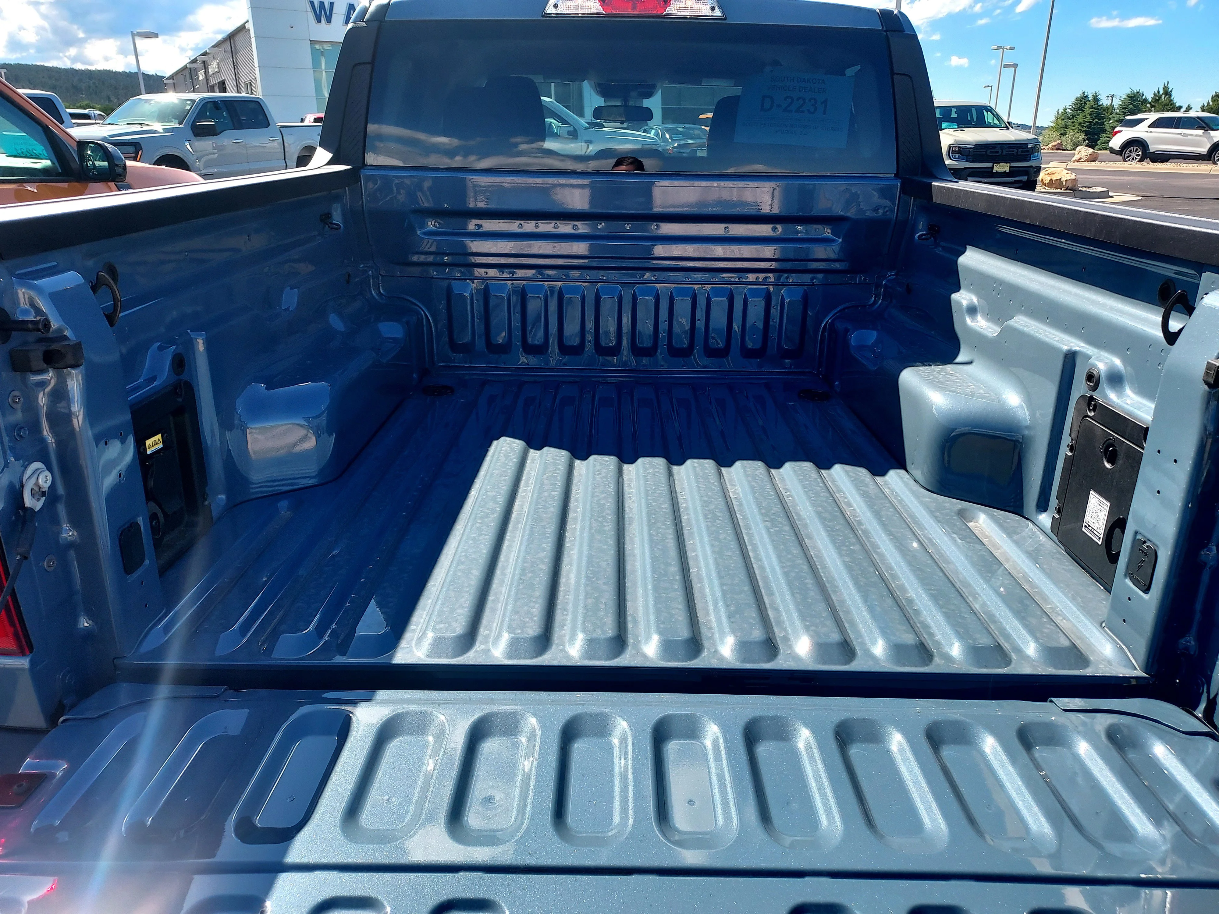 New 2026 Azure Gray Metallic Tri-Coat Ford XLT image 7
