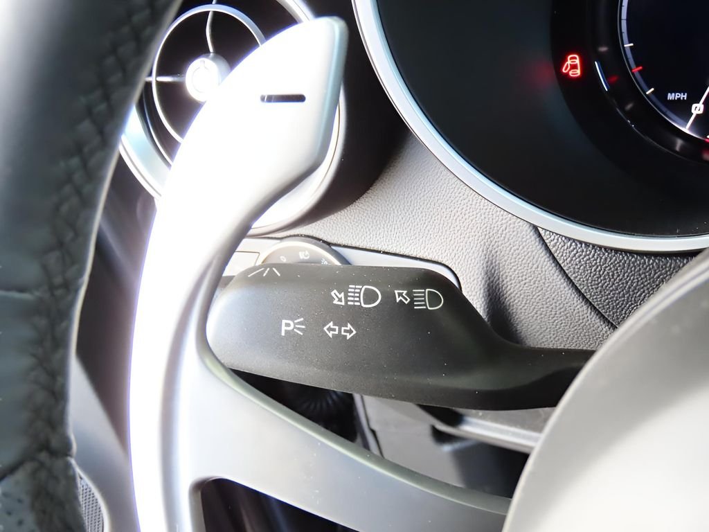 2025 Alfa Romeo Stelvio Base - Photo 35