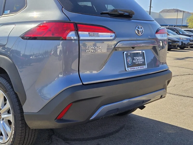 Used 2022 Celestite TOYOTA LE 2WD image 5