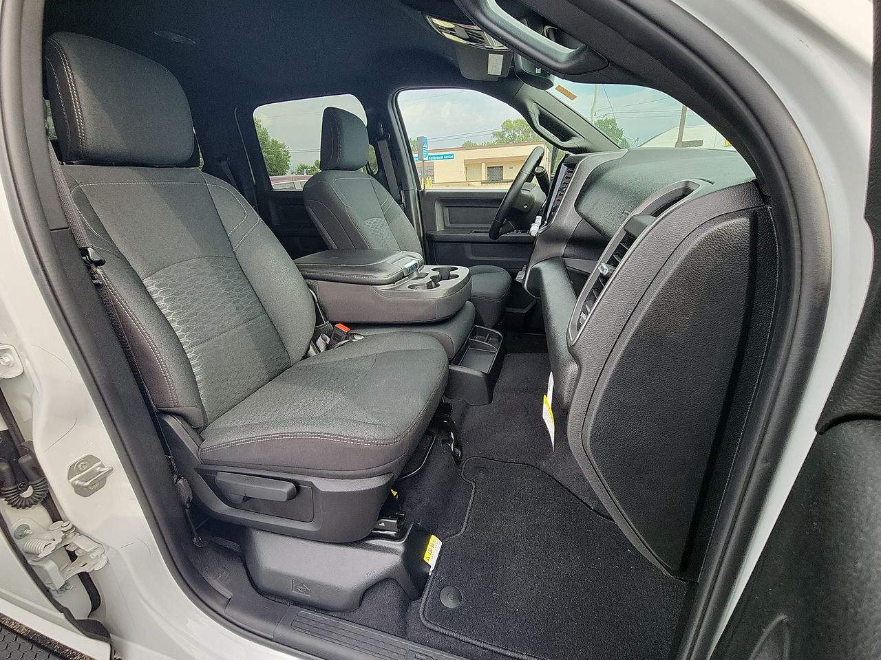 2026 RAM 2500 Tradesman - Photo 24