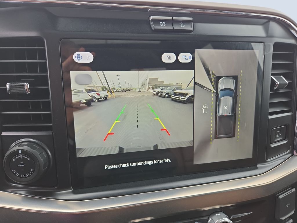 New 2026 Star White Metallic Tri-Coat Ford F-250® King Ranch® image 22