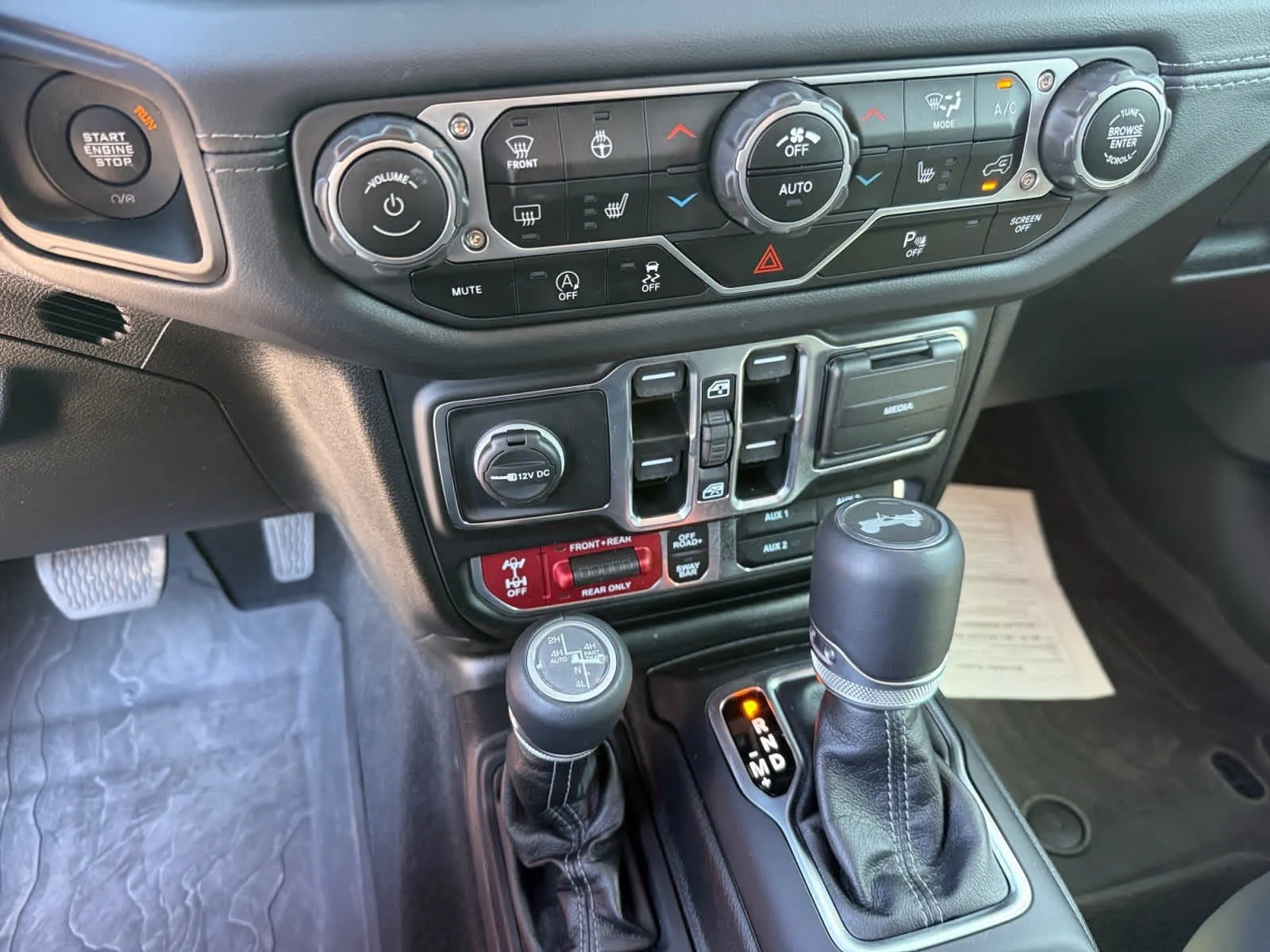 2025 Jeep Wrangler 4-Door Rubicon X - Photo 20