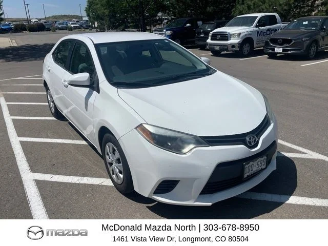 Used 2016 White Toyota L image 4