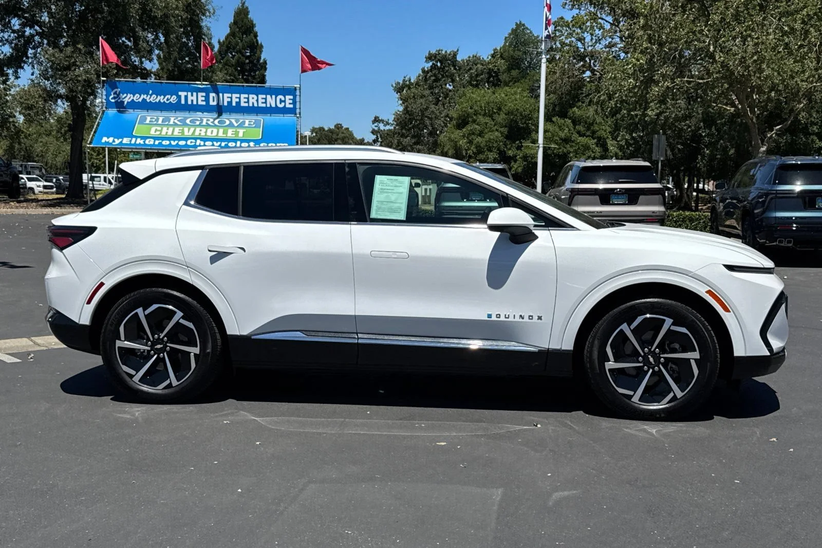 Used 2024 Chevrolet Equinox EV LT with VIN 3GN7DLRP9RS276615 for sale in Elk Grove, CA