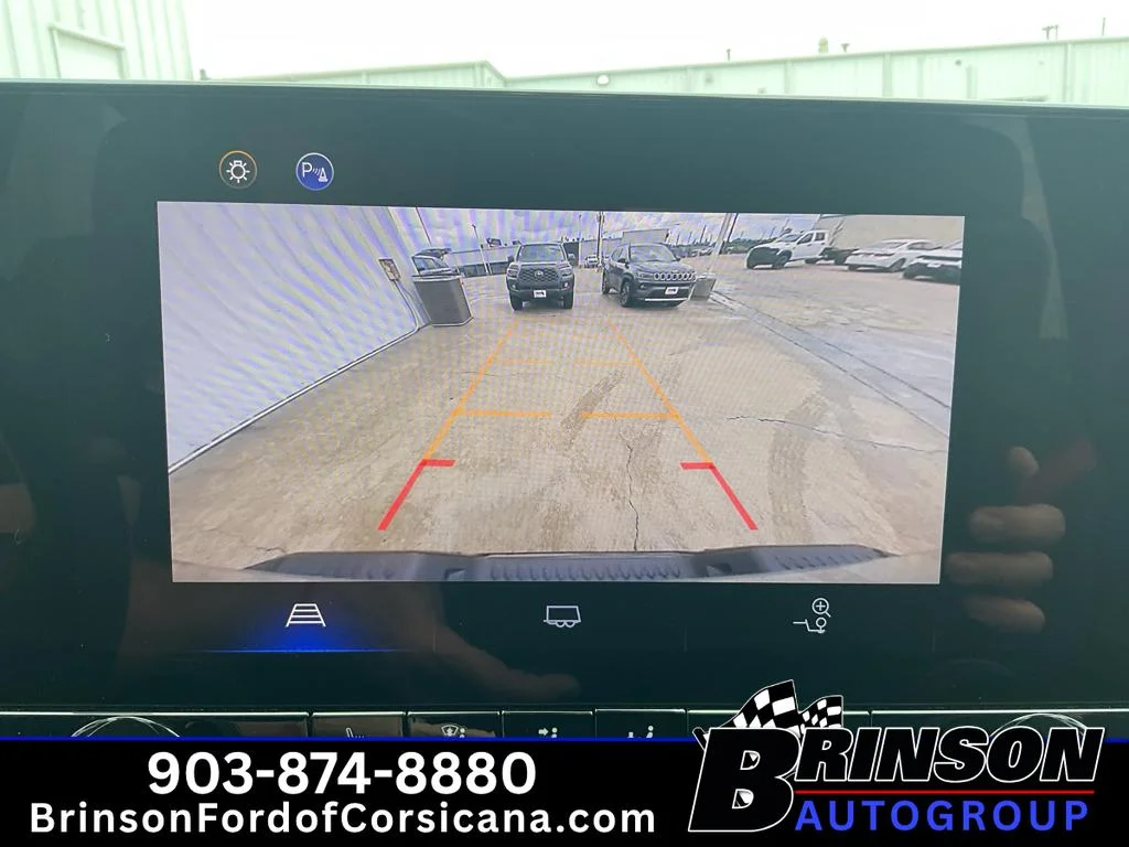 Used 2024 Sterling Gray Metallic Chevrolet 4WD Z71 image 27