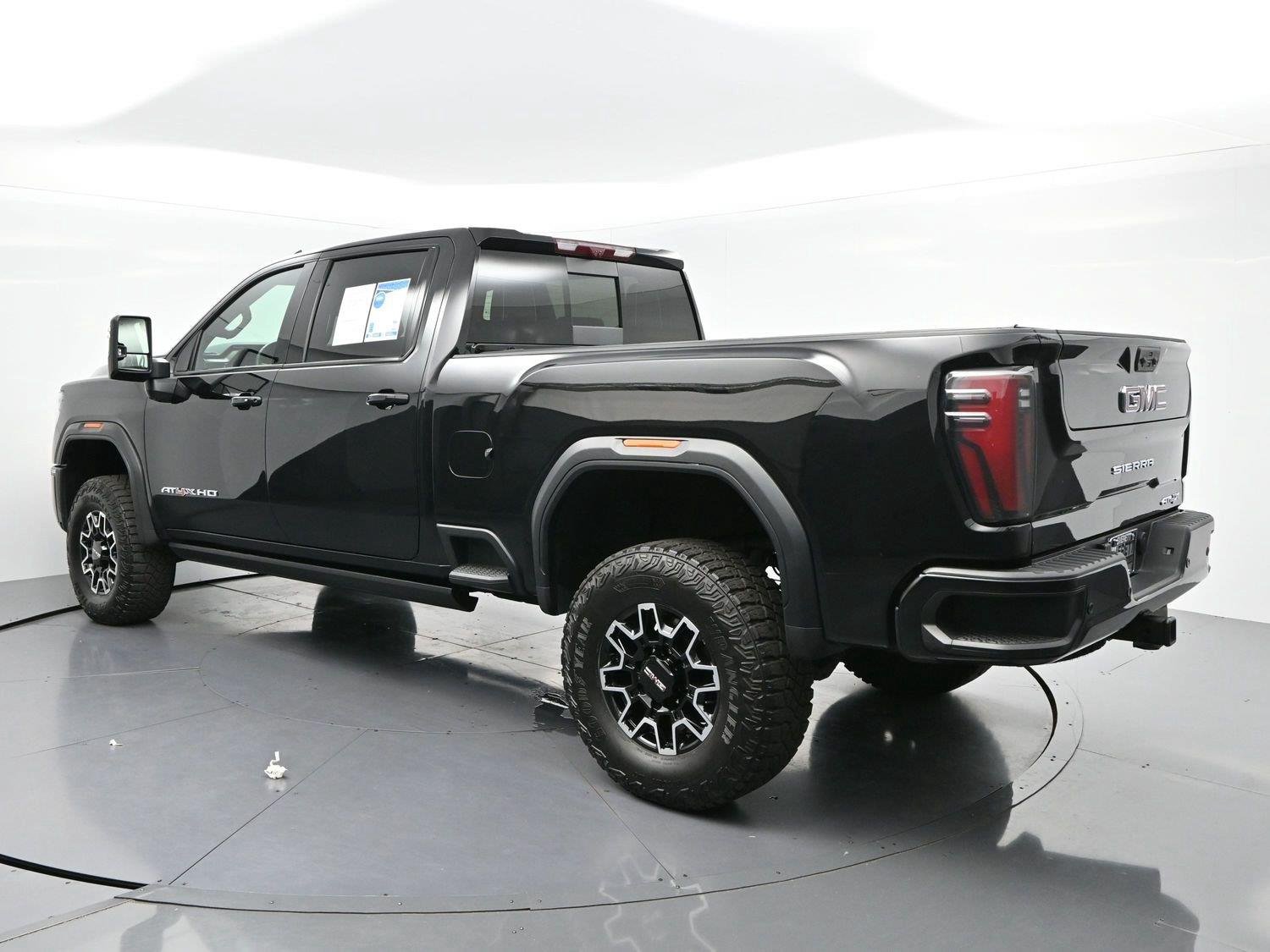 Used 2026 Onyx Black GMC AT4X image 5