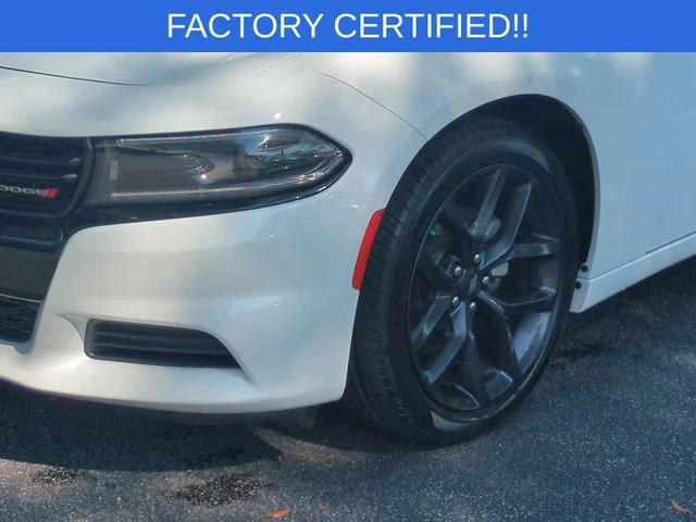 Used 2023 White Dodge SXT image 9