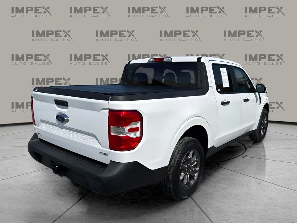 Used 2023 White Ford XLT image 3