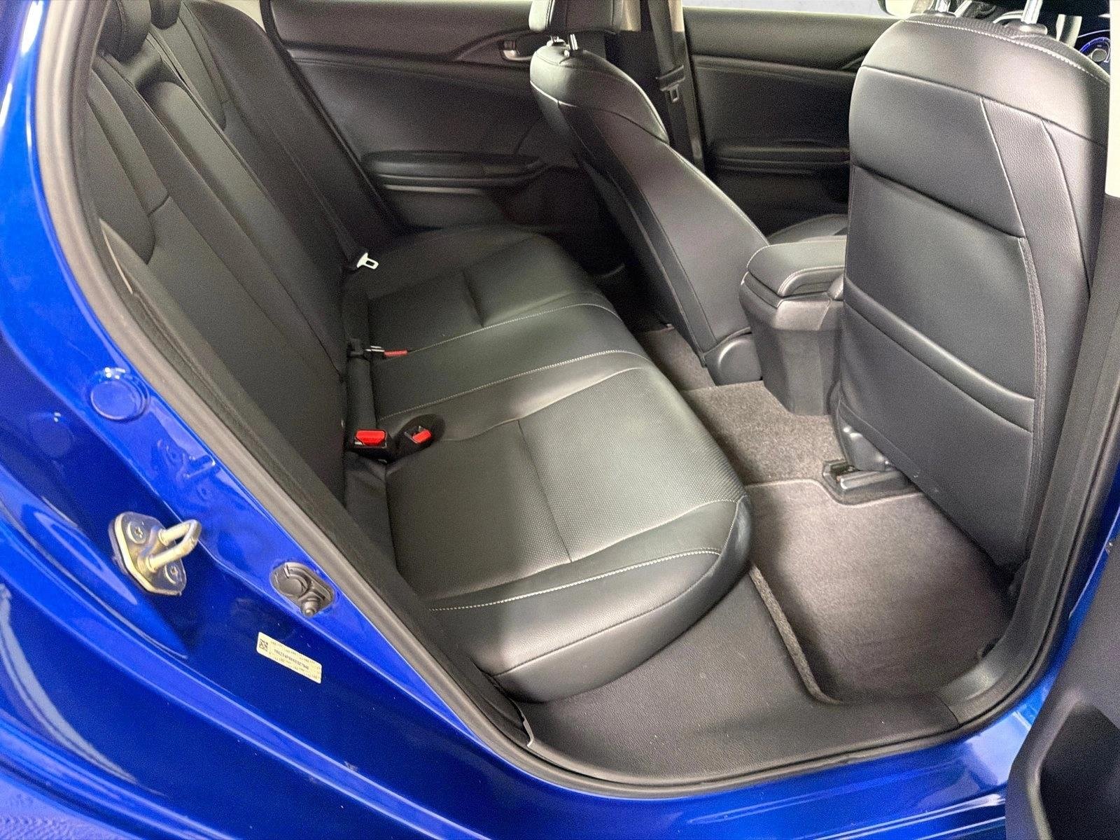 Used 2019 Cosmic Blue Metall Honda Touring image 17