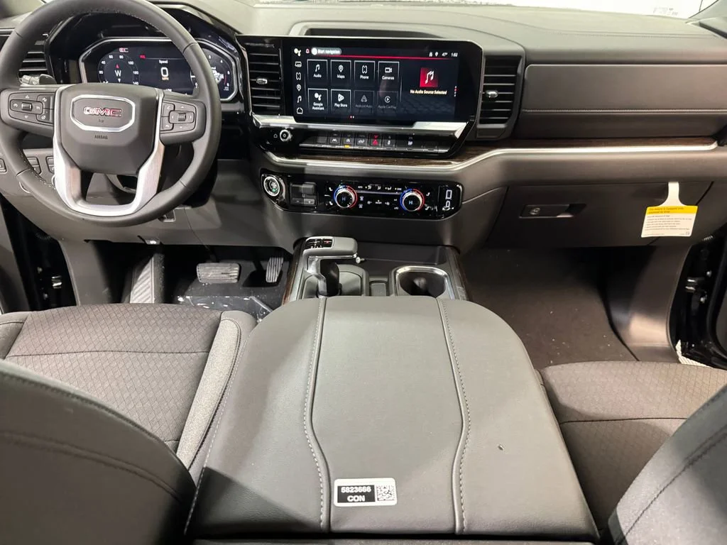 New 2026 Onyx Black GMC Elevation image 13
