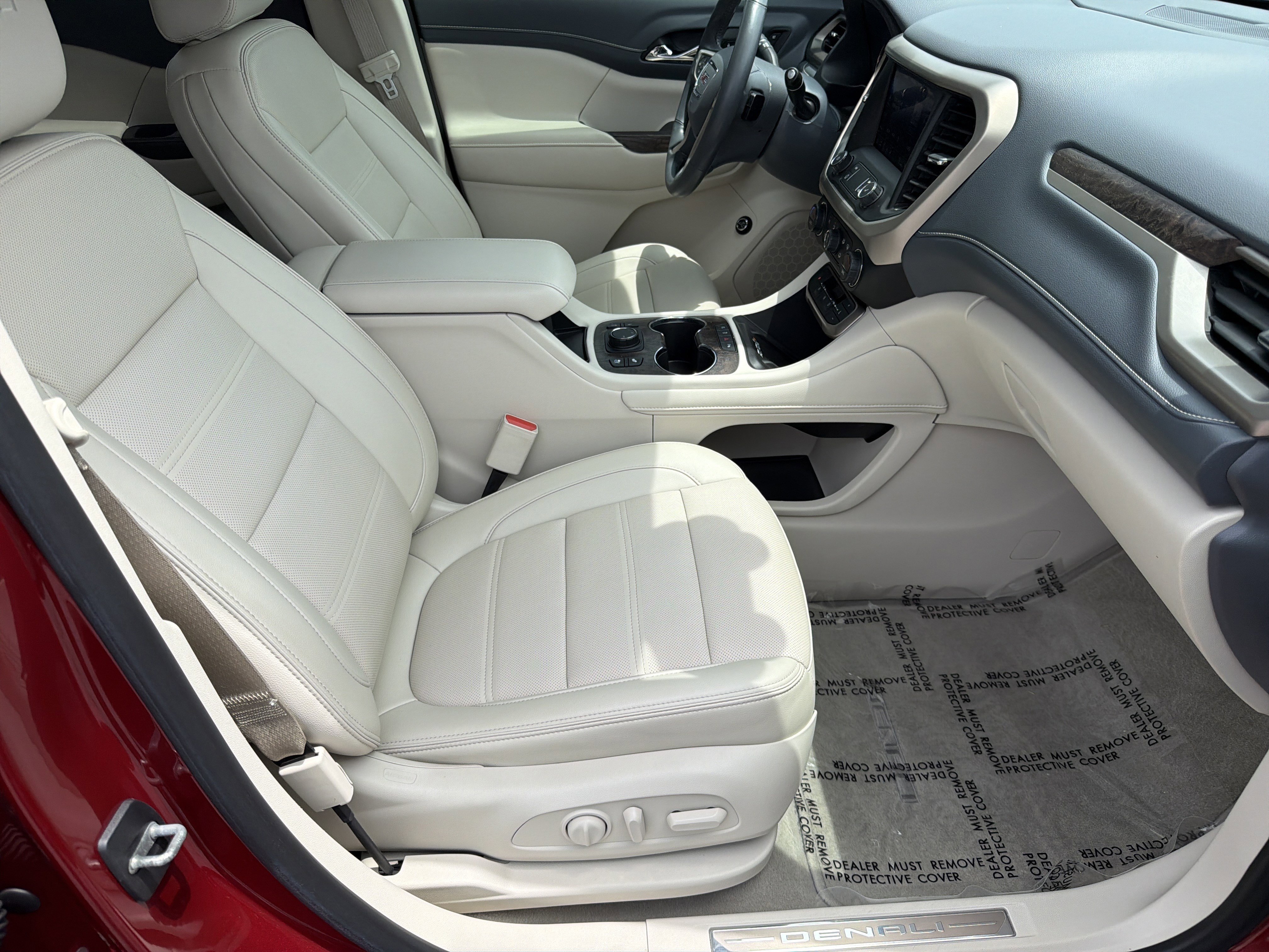 2022 GMC Acadia Denali - Photo 13
