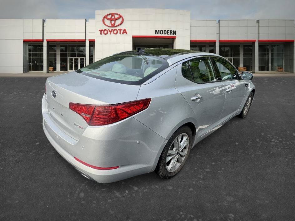 Used 2011 Bright Silver Kia EX image 24