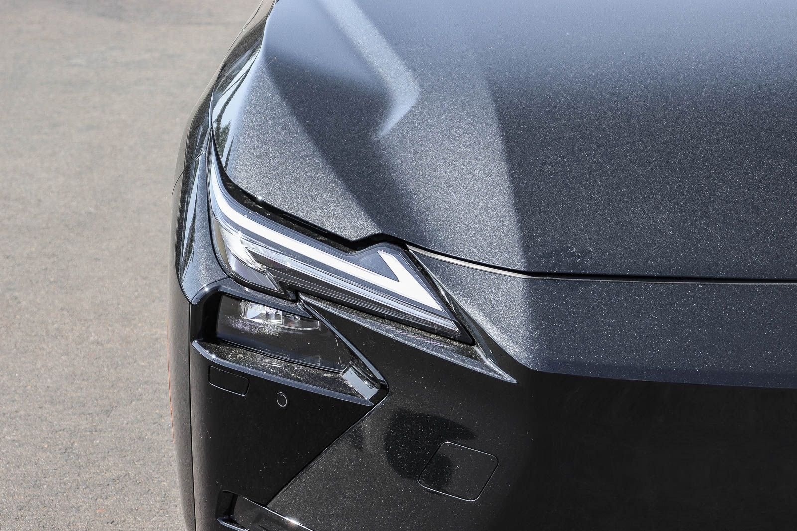 New 2026 Caviar Lexus ES 500e PREMIUM AWD image 11