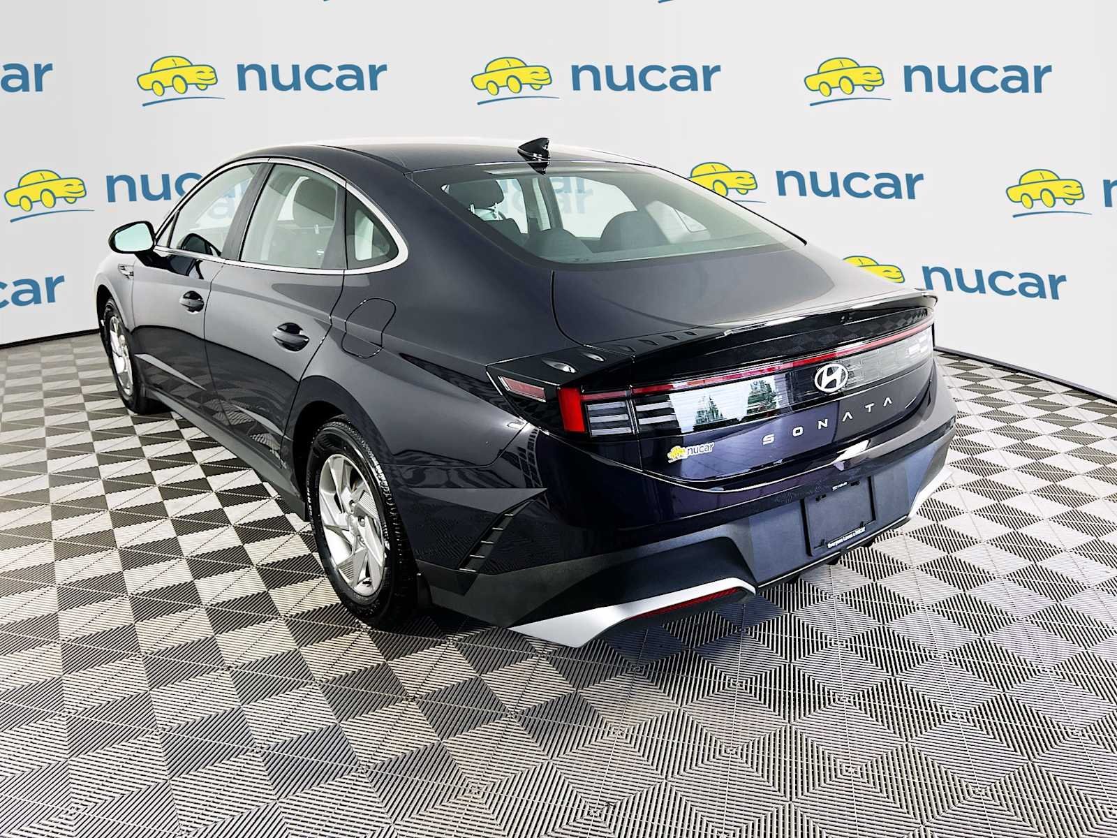 Used 2026 Carbon Blue Hyundai SE image 5