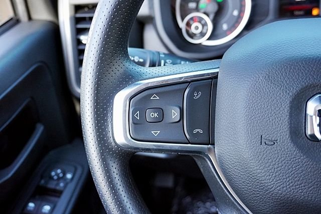 New 2026 Granite Crystal Metallic Clear-Coat Exterior Paint RAM Tradesman image 39