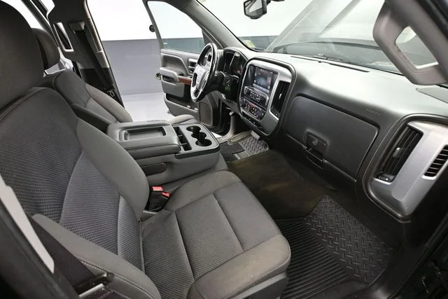 Used 2015 Black GMC SLE image 44