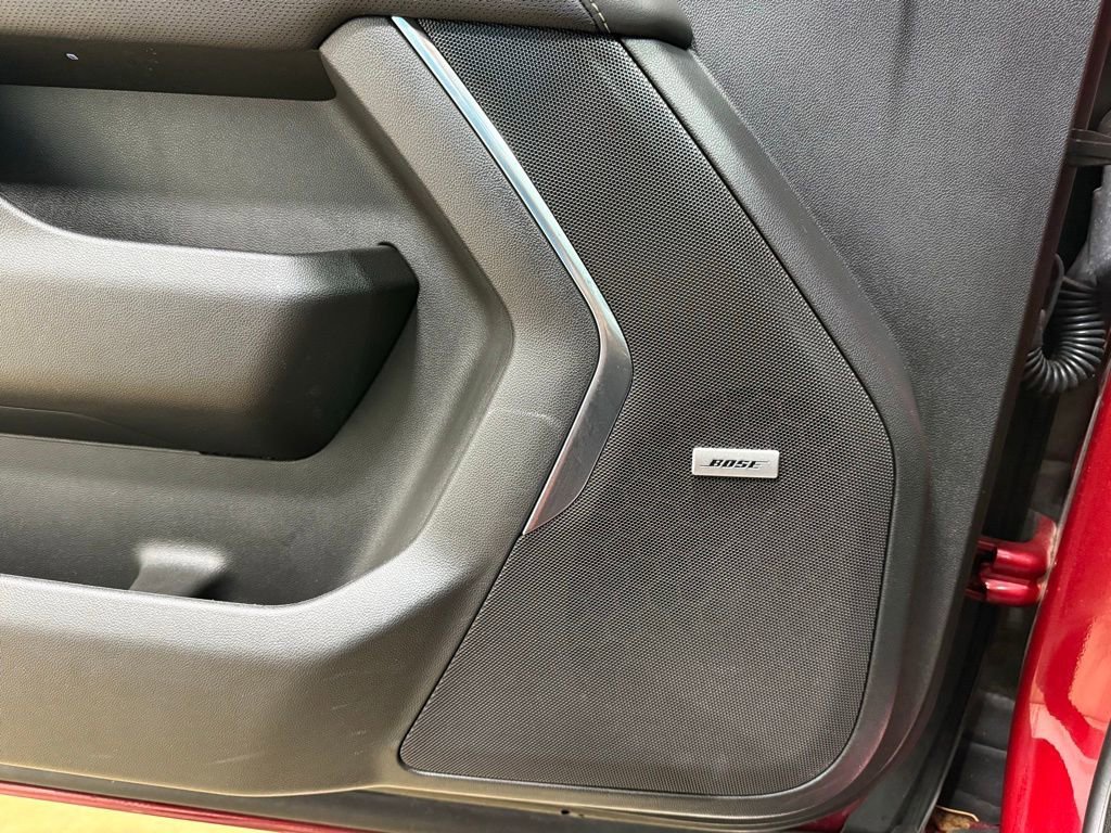 2024 Chevrolet Suburban Premier - Photo 32