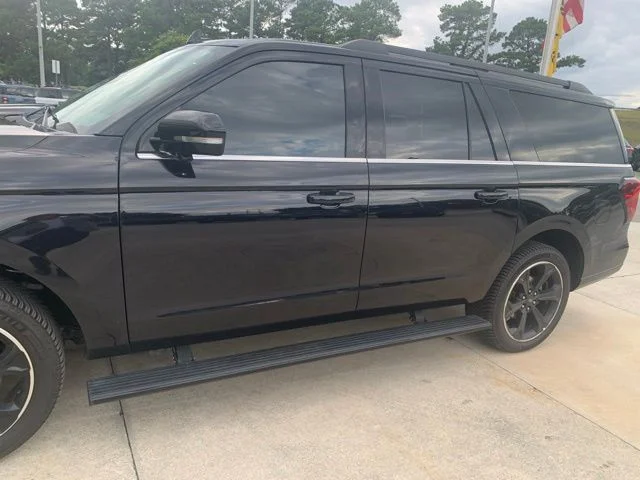 Used 2022 Black Ford Limited image 2