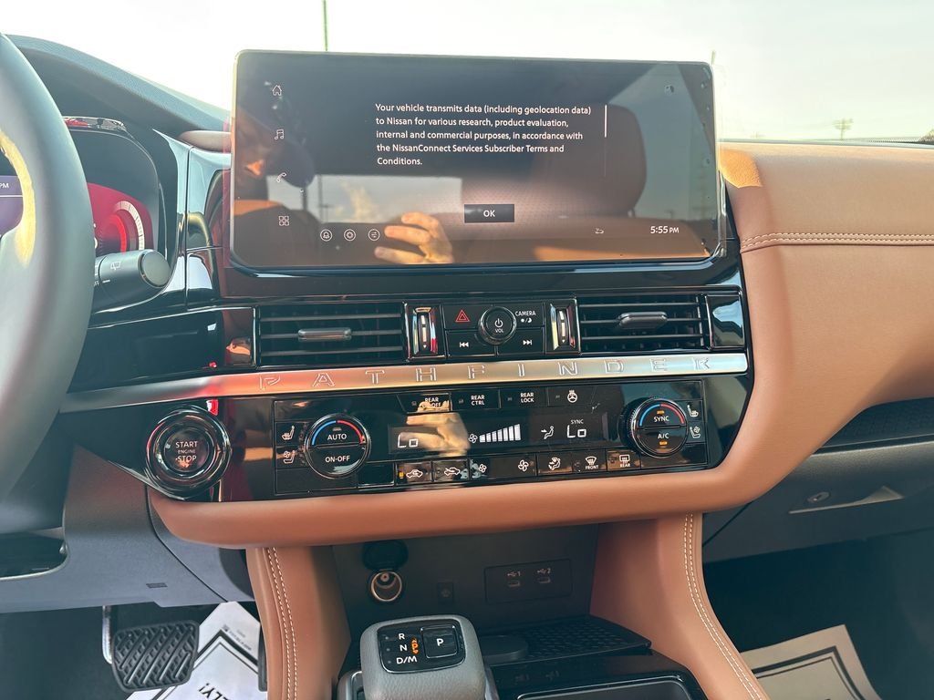 New 2026 White Nissan Platinum image 16