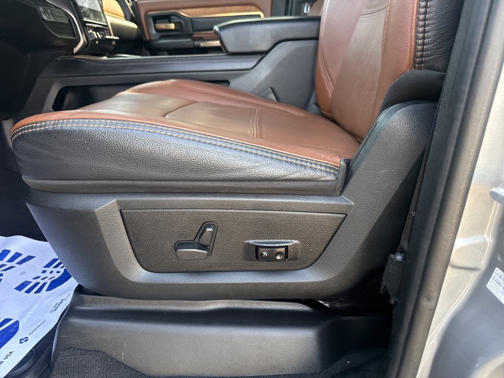 Used 2023 Billet Silver Metallic Ram Longhorn image 15