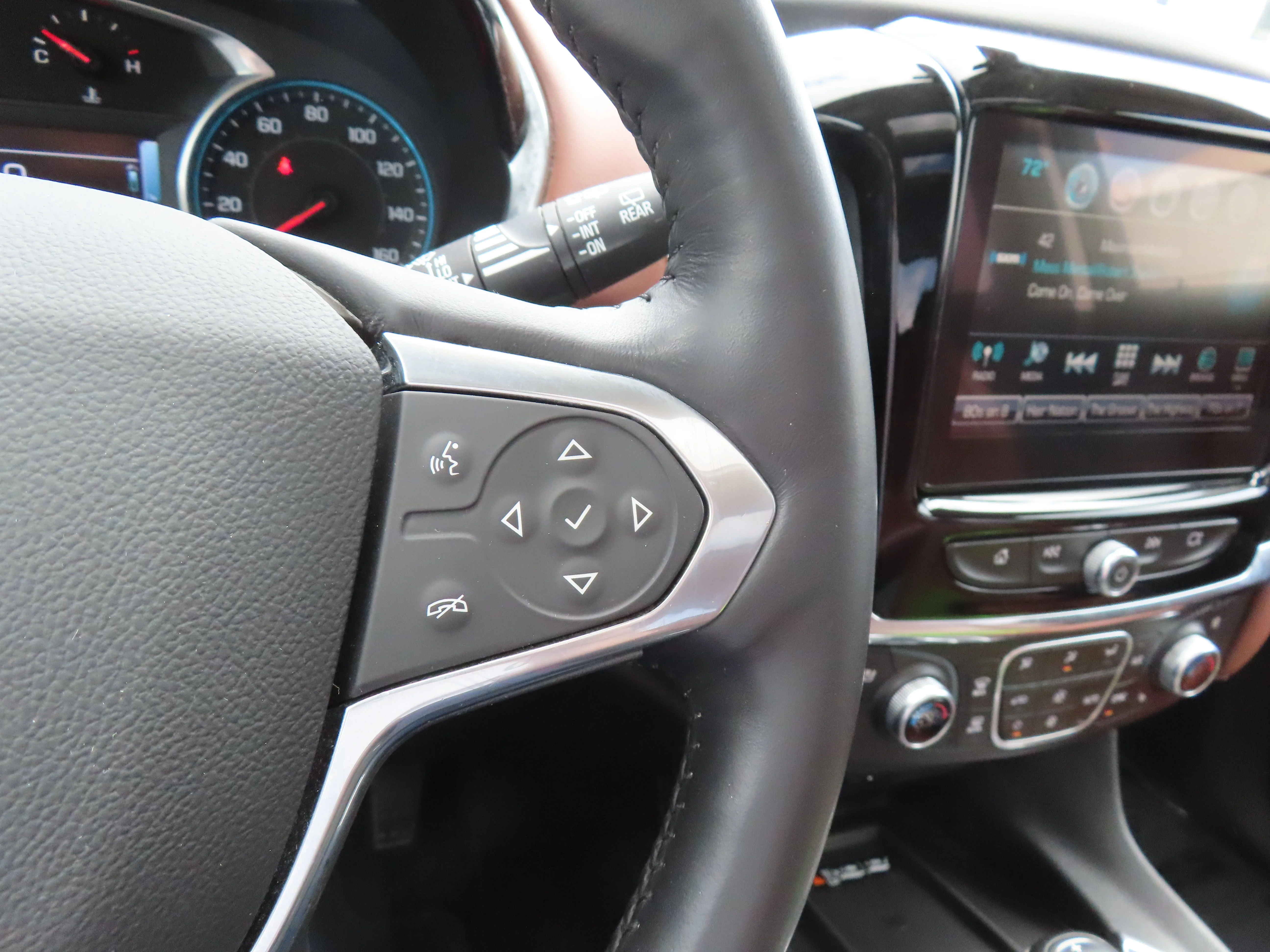 Used 2018 Satin Steel Metallic Chevrolet High Country image 17