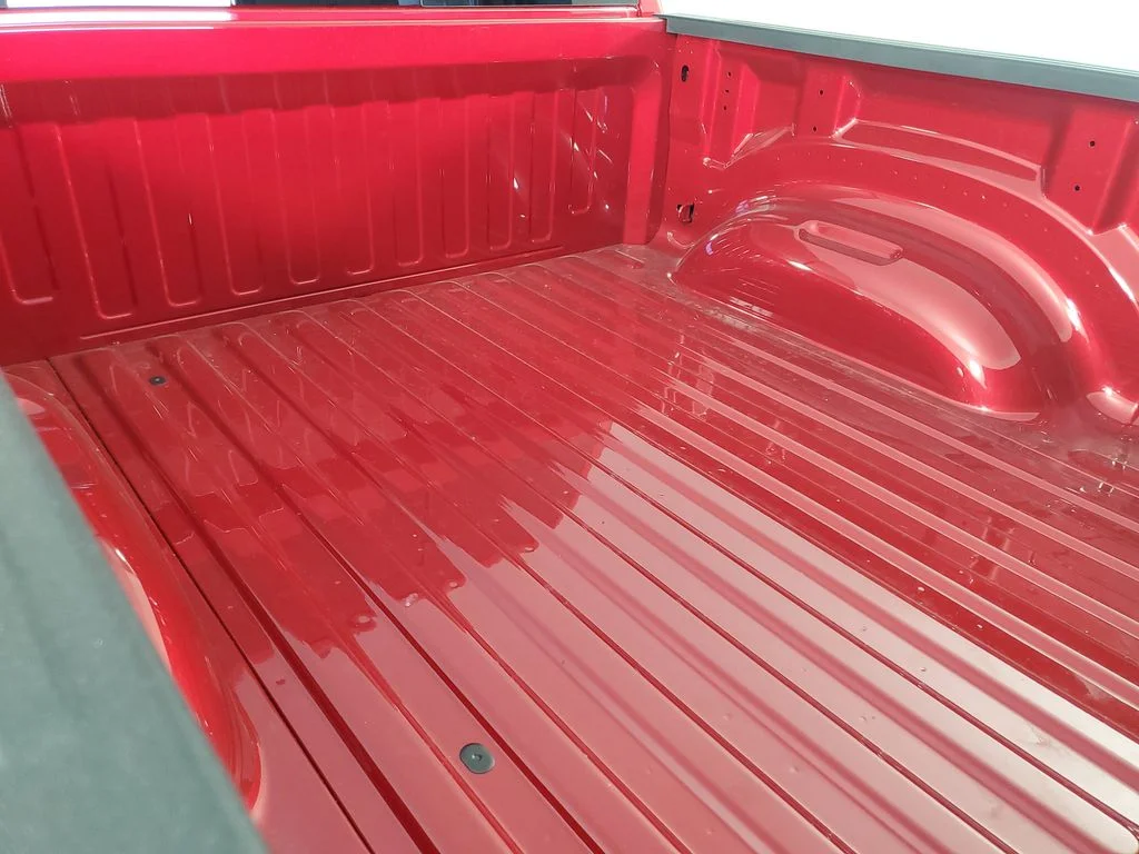 New 2026 Molten Red Pearl-Coat Exterior Paint RAM Big Horn/Lone Star image 31