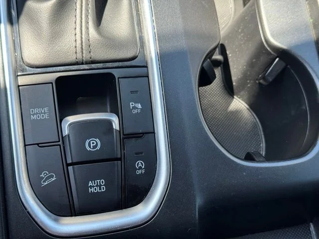 Used 2020 Orange Hyundai SEL image 36