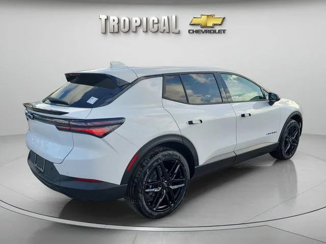 New 2026 Summit White Chevrolet LT image 5